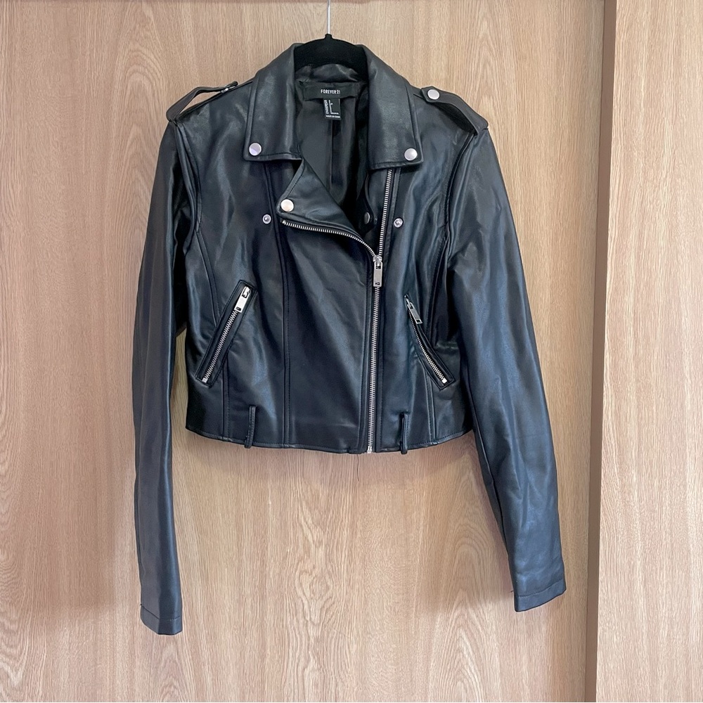 Forever 21 Cropped Black Faux Leather Jacket
